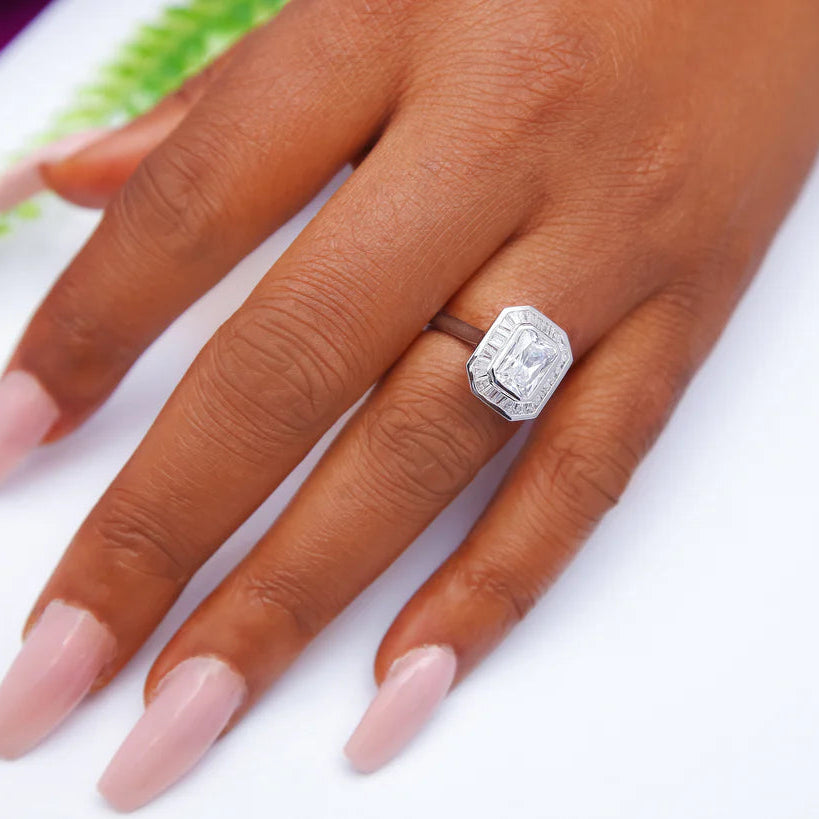 Nelly 18Karat White Gold Engagement Ring