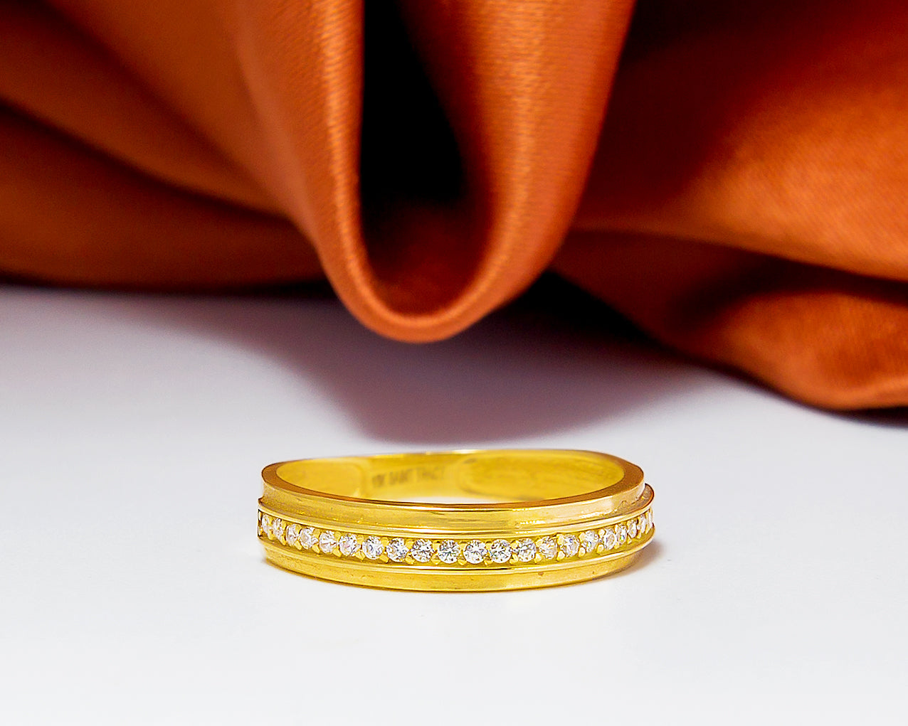 Linda 10Karat Yellow Gold Wedding Band