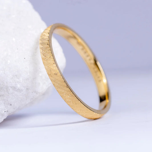 Barney 18Karat Yellow Gold Wedding Band