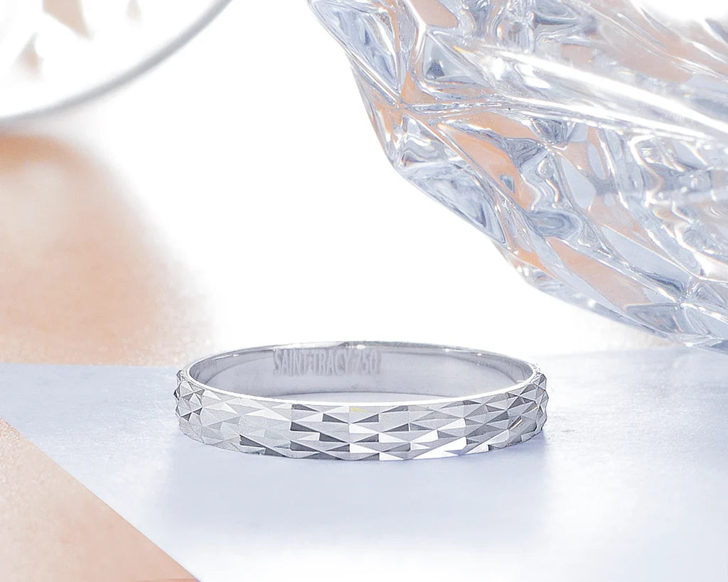 Matthew 18Karat White Gold Wedding Band
